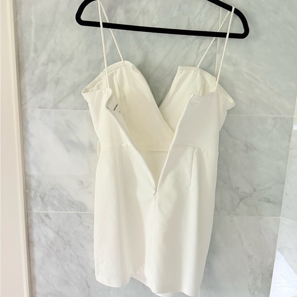 Superdown Kasey Belted Blazer Mini Dress White size Medium - Picture 5 of 10